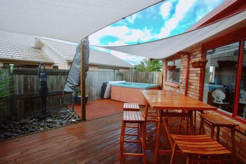 The Ocean Dream Villa Rotorua Exterior photo